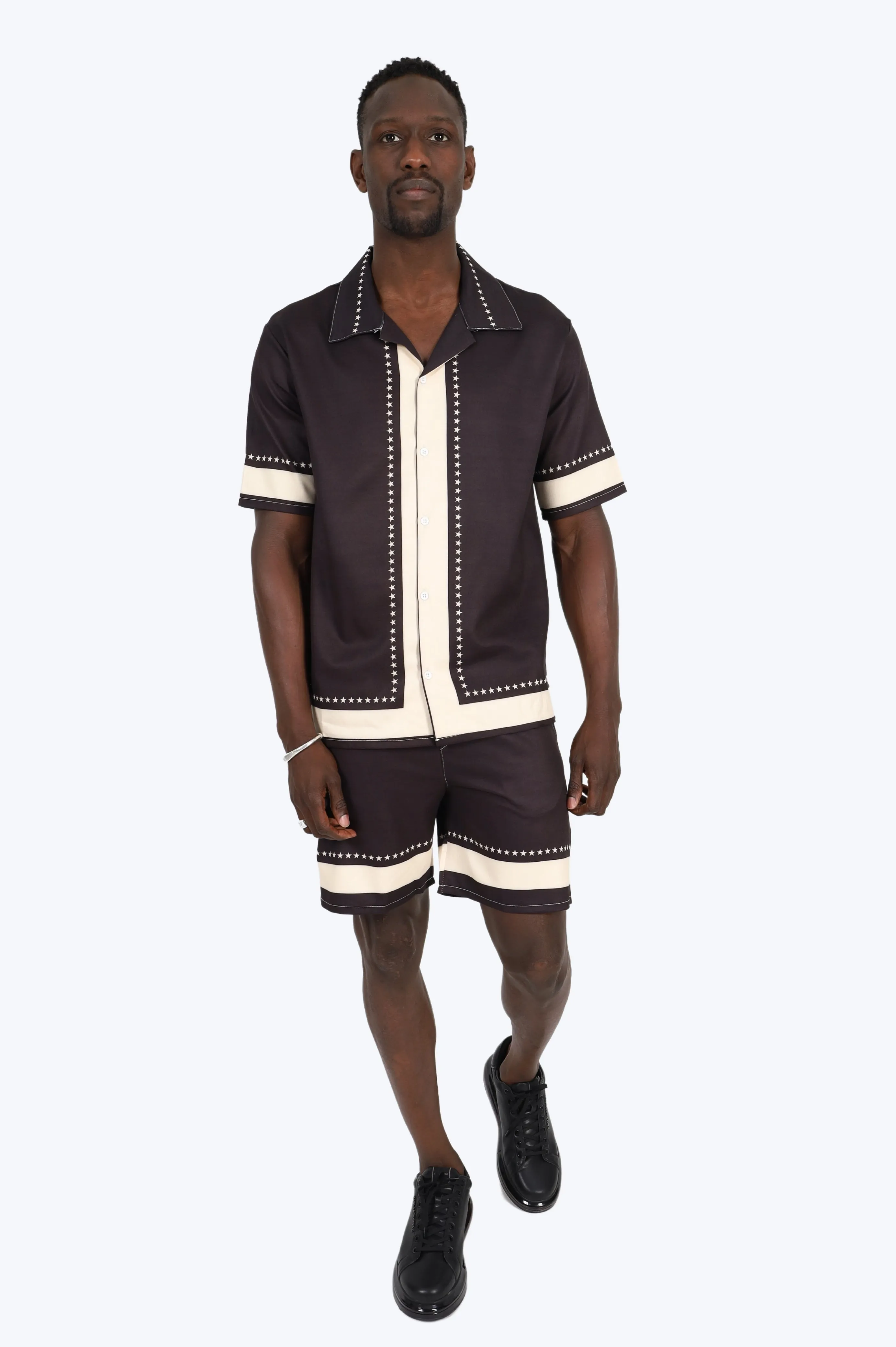 ENSEMBLE CHIC NOIR ET CRME  TOILES